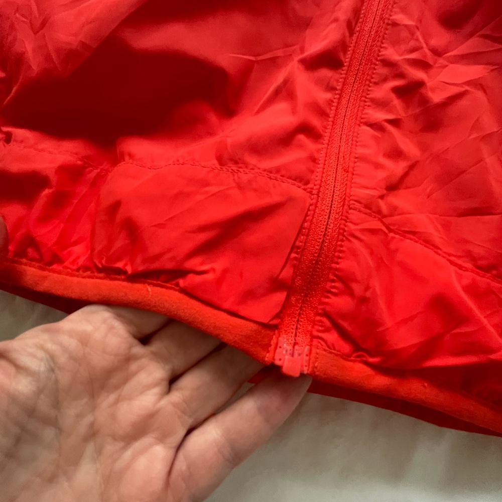 Authentic 2018 Boston Marathon jacket - Picture 5 of 6
